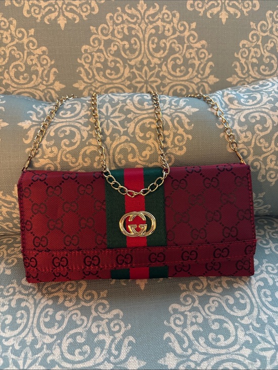 Gucci Handbags - Gucci Crossbody red bag
